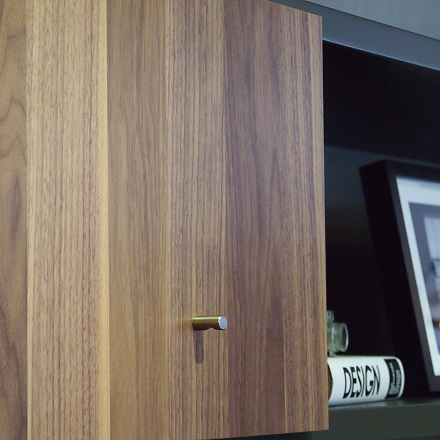 nowtimetv-unit12r-hinge-1